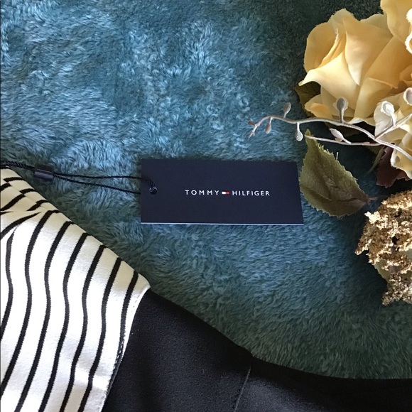 Dress - Picture 4 of 5